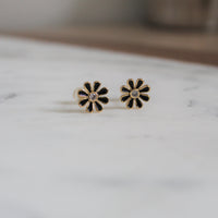 Daisy Studs