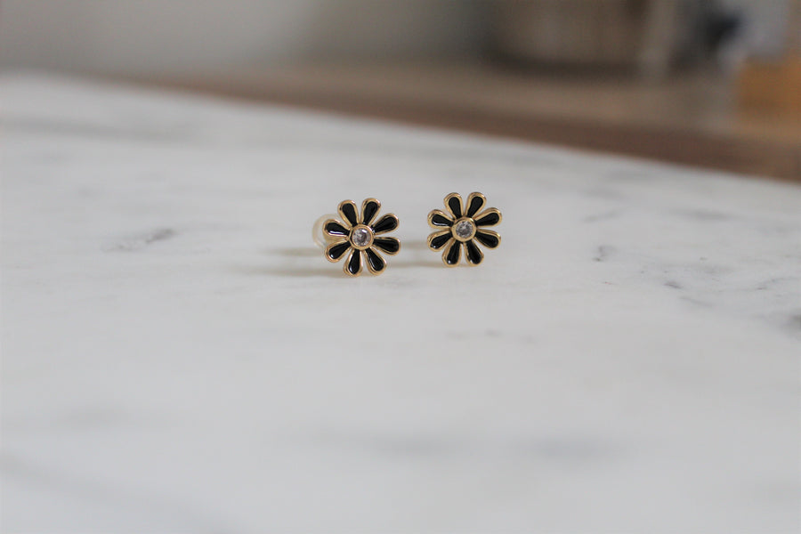 Daisy Studs