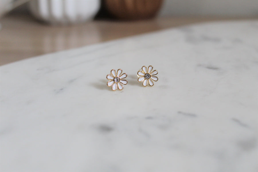 Daisy Studs