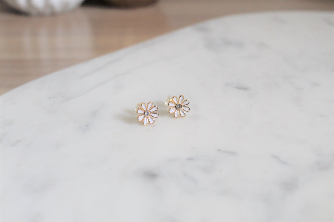 Daisy Studs