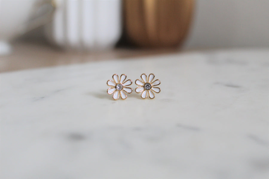 Daisy Studs